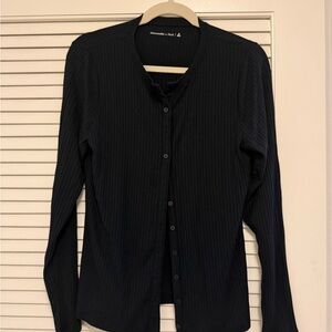 Abercrombie & Fitch Men's Black Ribbed Long-Sleeve Button Cardigan